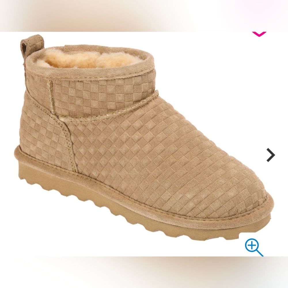 New BEARPAW® Size 6 Amy Suede Bootie w/Rain & Stain Repellent Mushroom
